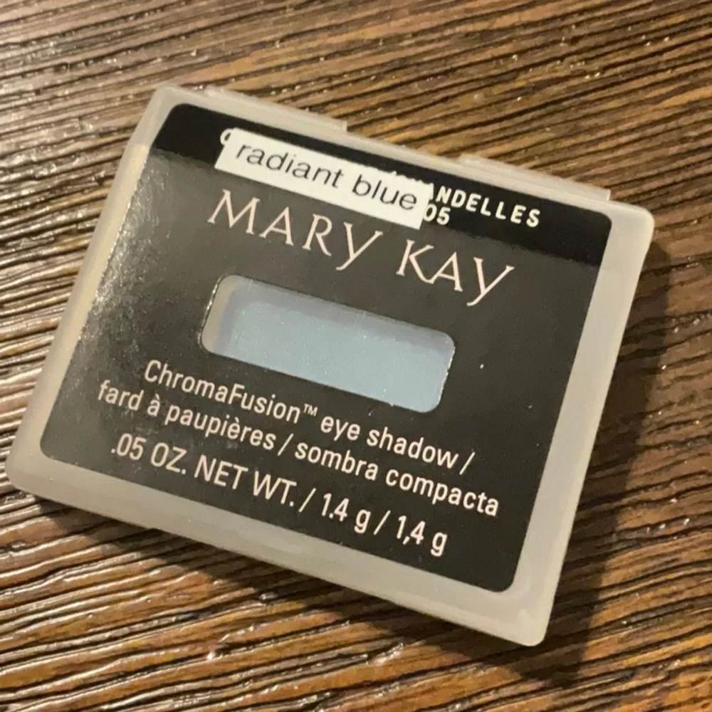 Radiant Blue Mary Kay Chromafusion Eye Shadow